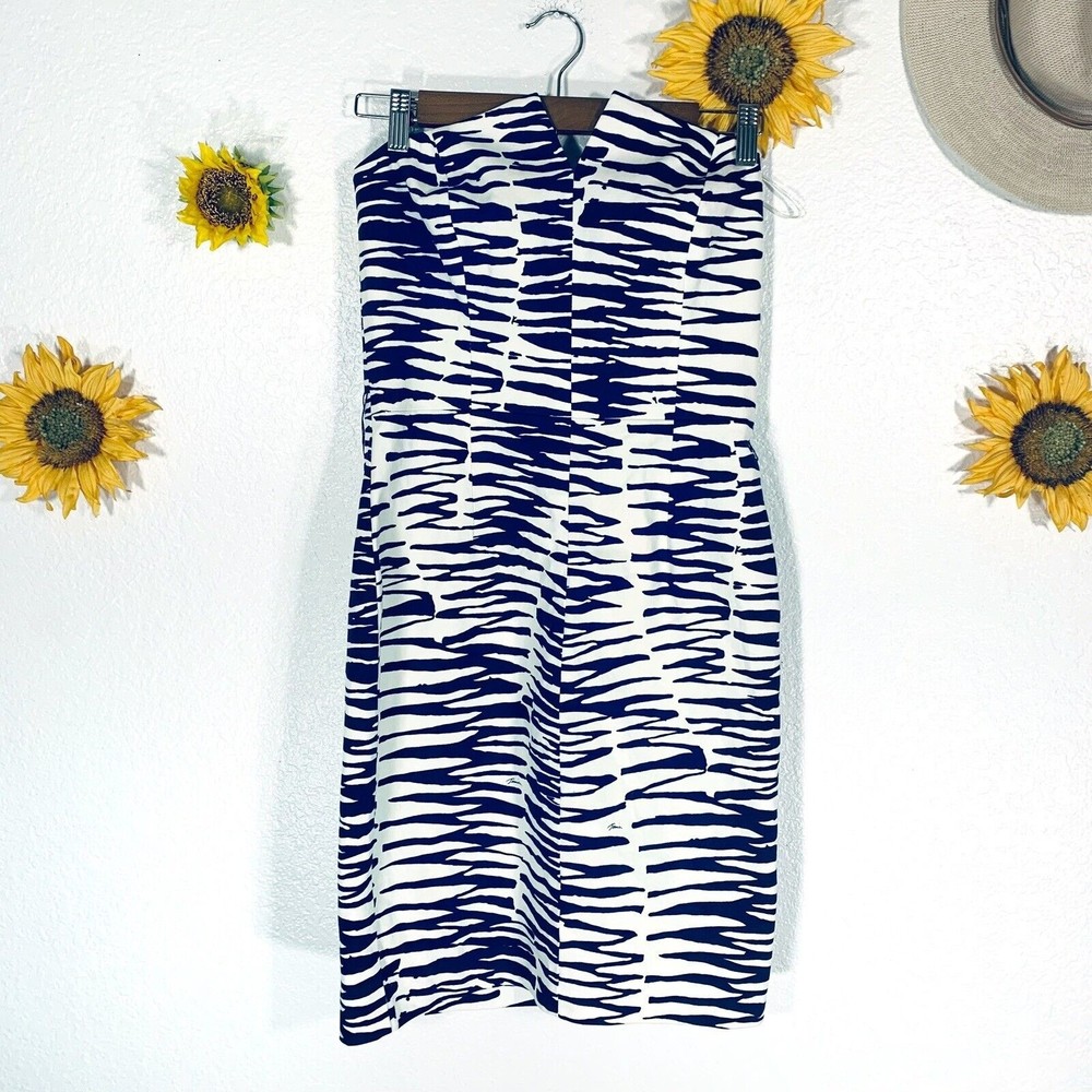 Trina Turk Strapless cocktail Blue And White Zebra Stretch Dress Size 4 Women’s